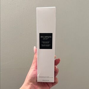 Shu Uemura Ultime8 Cleansing Oil in White Packaging